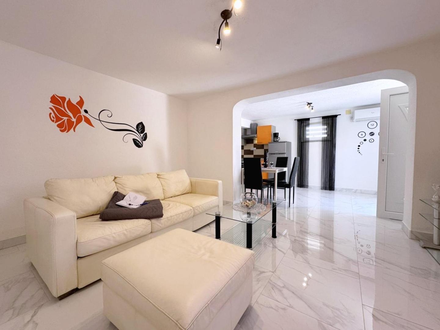Top Apartments Šilo Extérieur photo